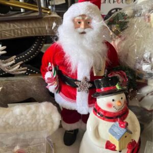 Buy Santa figurines pallet wholesale