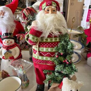 Alternative view of Buy Santa figurines pallet wholesale