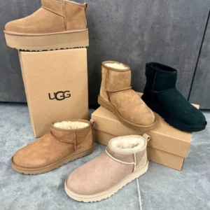 Alternative view of Resale Ugg Shoes Pallets
