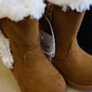 Alternative view of Buy Kids Boots pallet wholesale