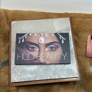 Awesome Buy Huda Beauty Pallets For Sale - Pallet Liquidation Loads