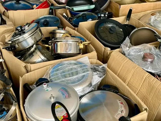 Cookware and Kitchenware Pallet