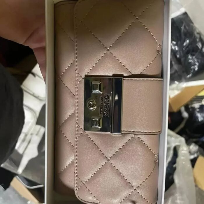 Designer Handbag Pallets | Wholesale 200+ Purses Brand Mix