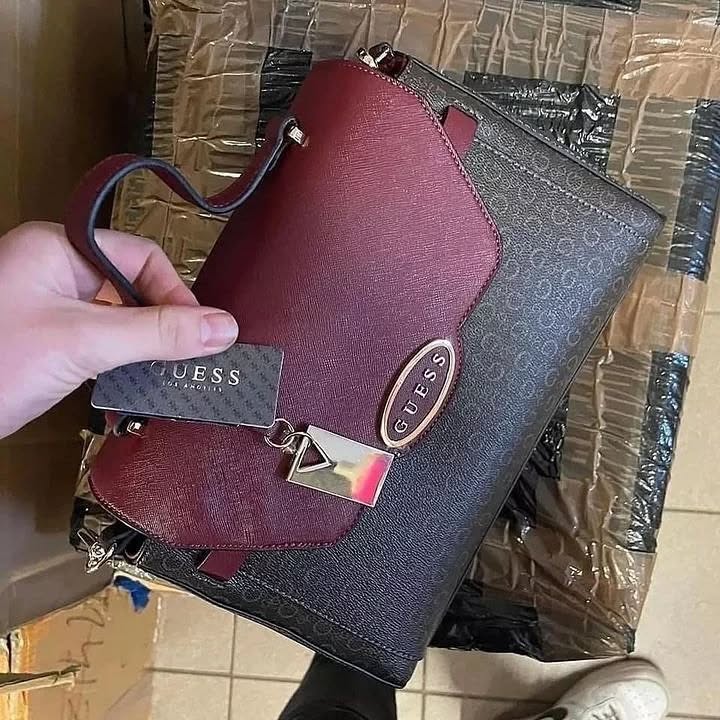Replica Branded Handbags Wholesale Pallets – 80 Pieces