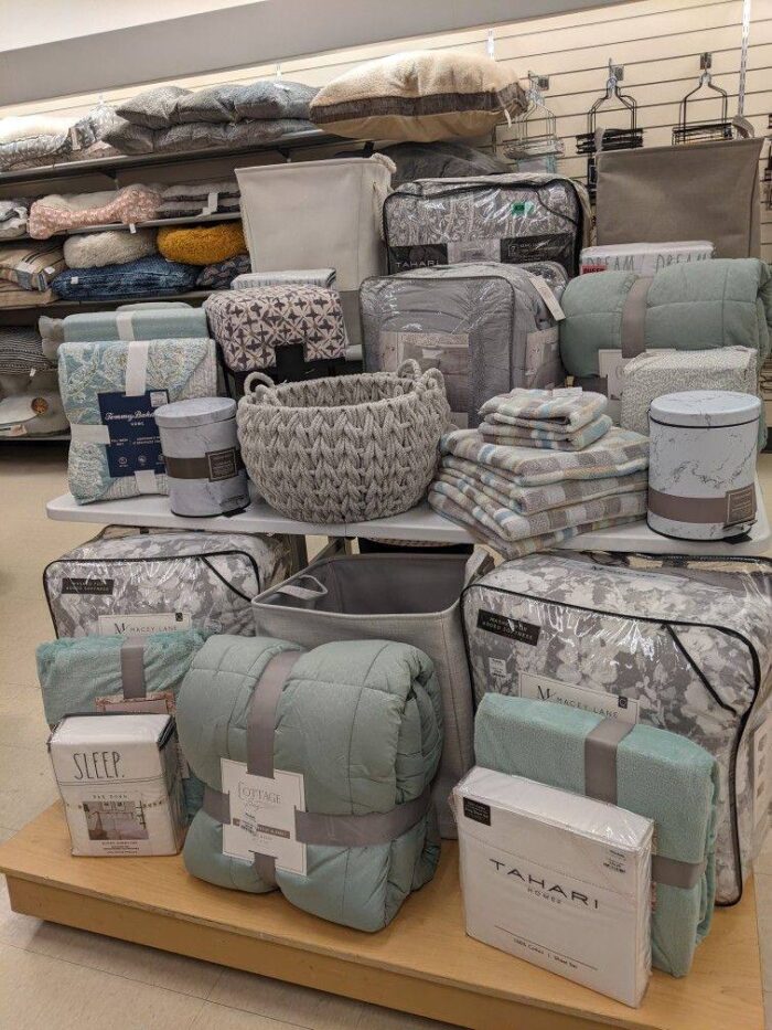 Wholesale Bedding Sets Pallets | Bulk Liquidation Bedding