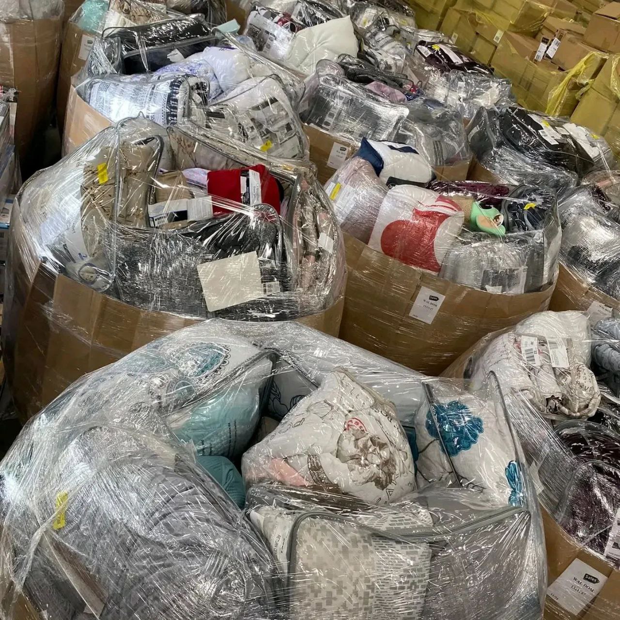 Wholesale Bedding Sets Pallets | Bulk Liquidation Bedding